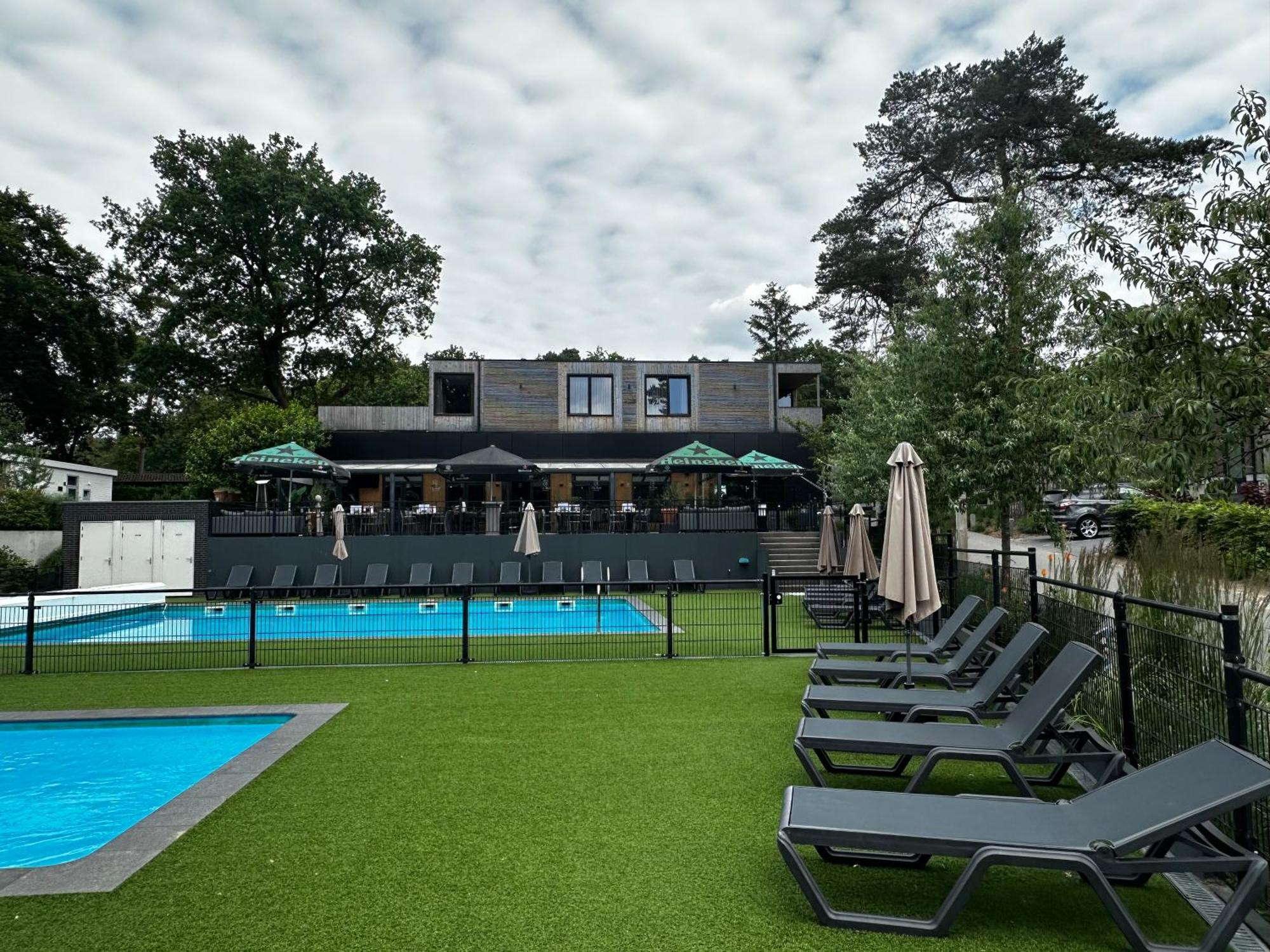 Sfeervolle Blokhut Op De Veluwe Op Recreatiepark Topparken In Beekbergen Met Vrije Tuin En Eigen Parkeerplaats Exteriör bild